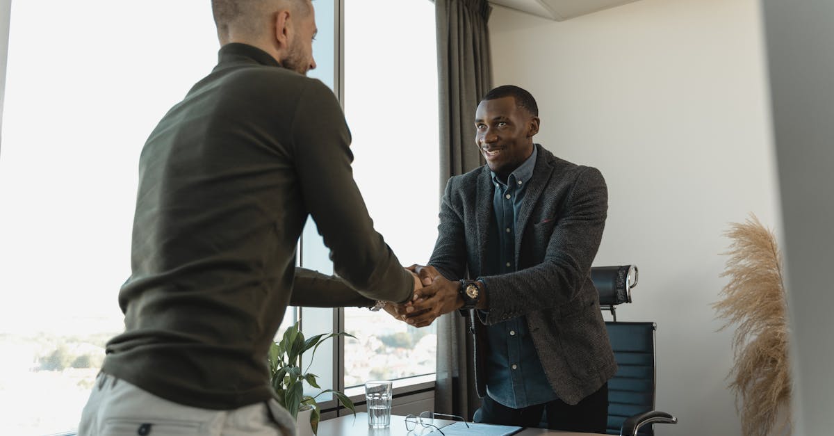 optimisez votre stratégie de recrutement grâce à des compétences en communication efficaces. découvrez comment un recruteur expert peut améliorer l'interaction avec les candidats et attirer les meilleurs talents.