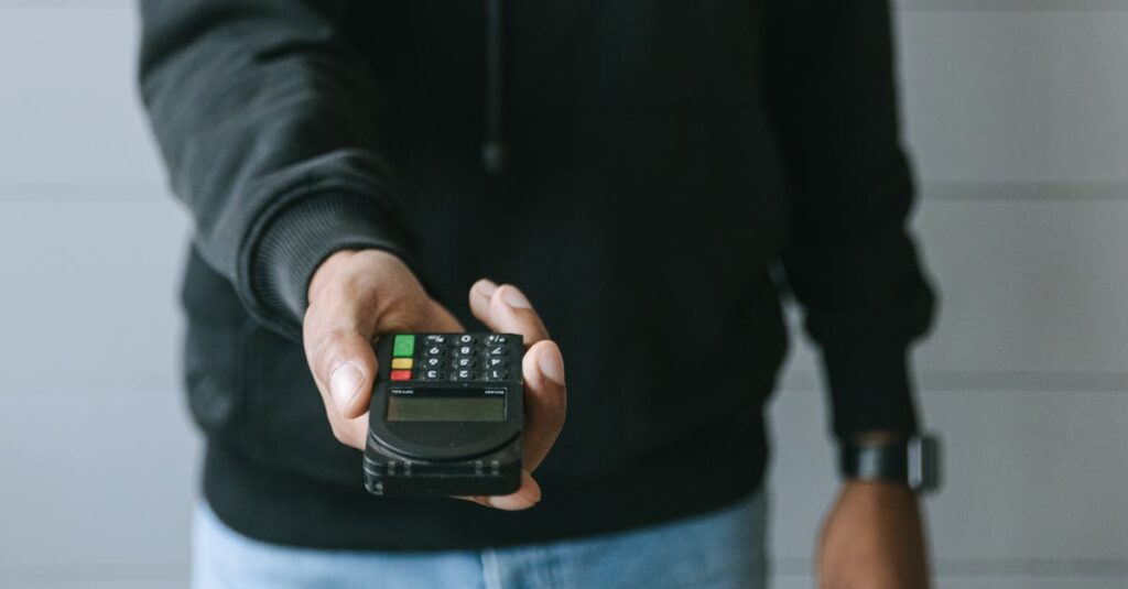 découvrez les compétences essentielles et les responsabilités d'un représentant du service client dans le secteur bancaire. apprenez comment ce rôle clé contribue à la satisfaction des clients et au succès de l'établissement financier.
