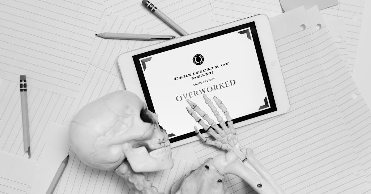 découvrez les causes et les symptômes du burnout, un état d'épuisement physique et mental, ainsi que des conseils pratiques pour le prévenir et le surmonter. apprenez à reconnaître les signes du burnout et à retrouver votre bien-être au travail et dans votre vie quotidienne.