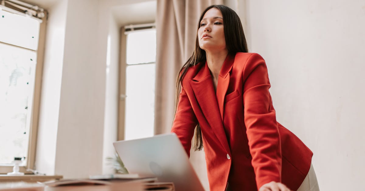 découvrez comment élaborer un plan de carrière efficace pour atteindre vos objectifs professionnels. explorez des stratégies, des conseils pratiques et des ressources pour vous aider à naviguer dans votre parcours tandis que vous bâtissez une carrière épanouissante.