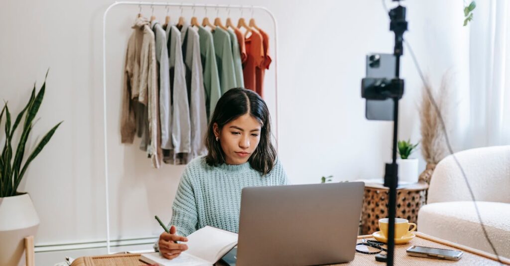 découvrez notre guide complet sur la création d'un plan de carrière efficace. explorez des stratégies pour définir vos objectifs professionnels, identifier vos compétences et maximiser votre potentiel. transformez vos aspirations en un chemin clair vers le succès.