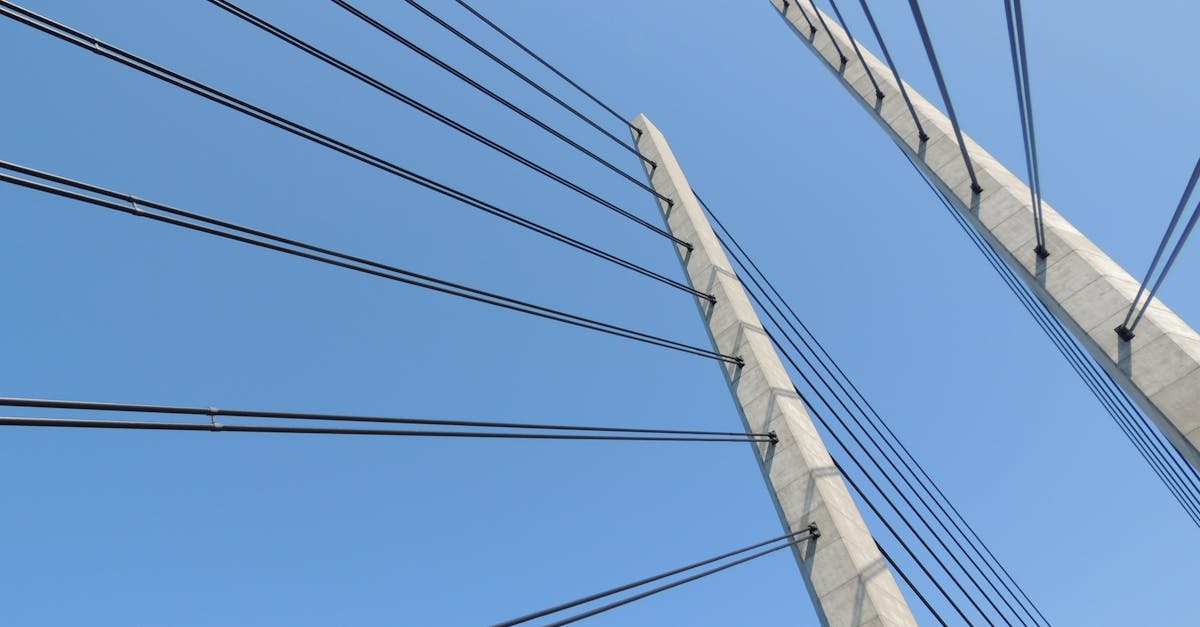 découvrez l'ingénierie civile, une discipline essentielle qui façonne notre monde grâce à la conception, la construction et la maintenance des infrastructures. explorez les innovations, les projets emblématiques et les défis de cette profession dynamique.