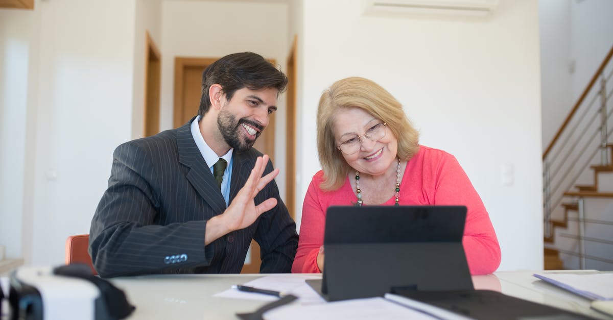 découvrez le métier d'agent de service client : un rôle clé dans la satisfaction des clients, alliant compétences relationnelles et techniques pour répondre efficacement aux besoins des consommateurs.