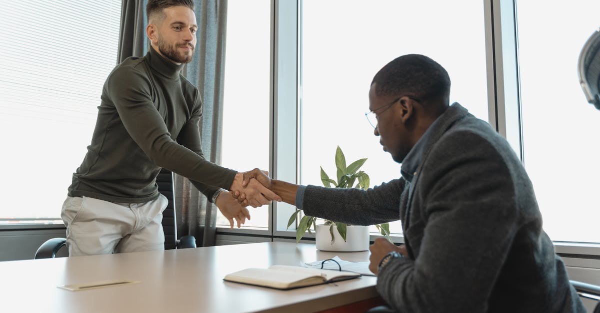 découvrez tout ce qu'il faut savoir sur le contrat de travail : définitions, types, conditions légales et conseils pratiques pour rédiger un contrat adapté à vos besoins professionnels. assurez-vous de respecter la législation en vigueur et protégez vos droits et ceux de vos employés.