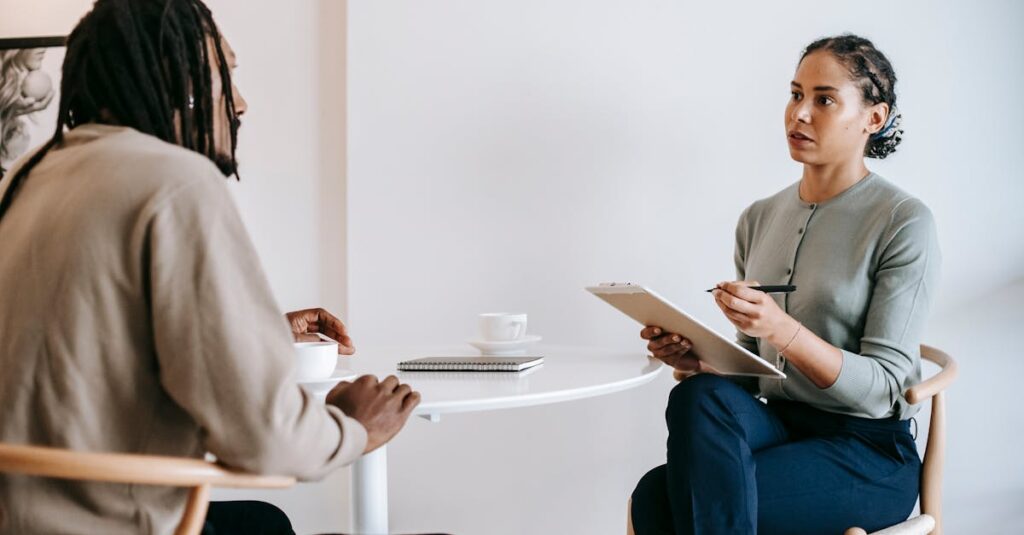 découvrez les meilleures questions d'entretien pour vous préparer à votre prochain entretien d'embauche. notre guide complet vous aidera à anticiper les questions des recruteurs et à mettre en avant vos compétences.