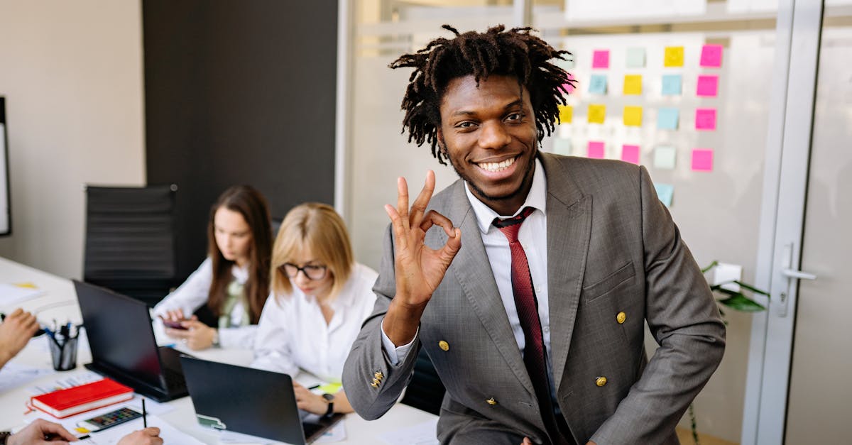 découvrez comment des employés apparemment paresseux peuvent finalement réussir dans leur carrière. explorez les stratégies surprenantes qui transforment la paresse en productivité et en réussite professionnelle.