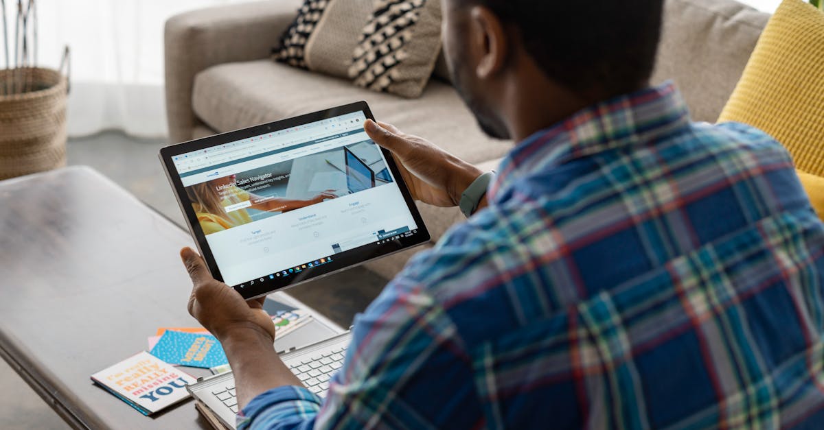 découvrez comment linkedin révolutionne le réseautage professionnel, facilite la recherche d'emploi et vous aide à développer votre carrière grâce à des connexions stratégiques et des outils innovants.