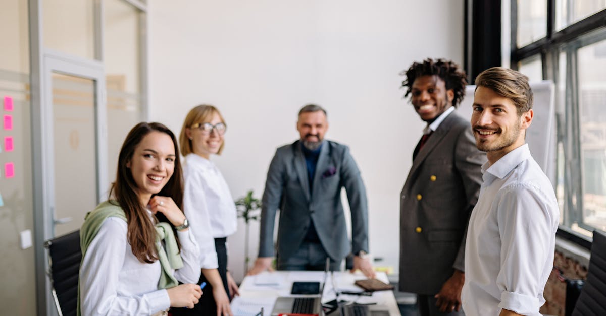 découvrez l'ambiance de bureau idéale pour favoriser la productivité et le bien-être des employés. explorez nos conseils sur l'aménagement, la décoration et les interactions professionnelles pour créer un environnement de travail harmonieux.