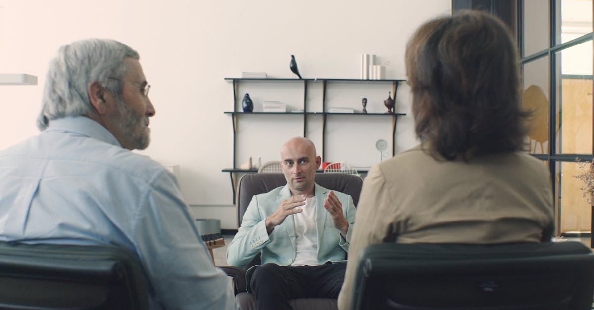 découvrez les comportements au bureau qui favorisent une atmosphère de travail positive et productive. apprenez à améliorer vos interactions professionnelles et à renforcer la collaboration au sein de votre équipe.