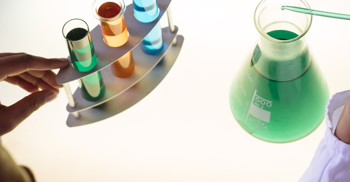 découvrez le métier de technicien en pharmacie : ses missions, ses compétences requises et les opportunités de carrière. formez-vous pour devenir un acteur essentiel dans le domaine de la santé.