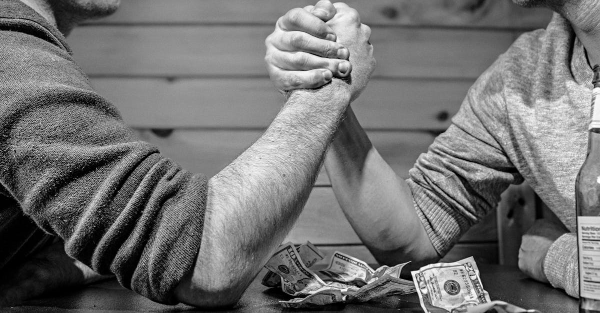 découvrez les risques associés à la négociation salariale et apprenez à les éviter pour obtenir la rémunération que vous meritez. explorez des conseils pratiques pour naviguer efficacement dans ce processus délicat.