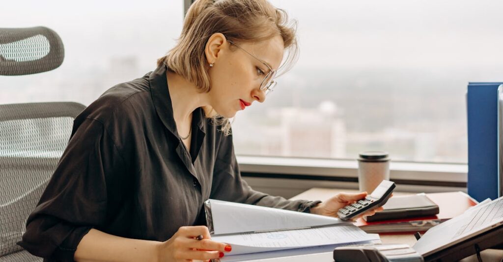 découvrez comment effectuer un calcul de licenciement avec précision. ce guide vous aide à comprendre les différentes composantes, les lois applicables et les méthodes pour déterminer le montant d'indemnité de départ de manière juste et transparente.