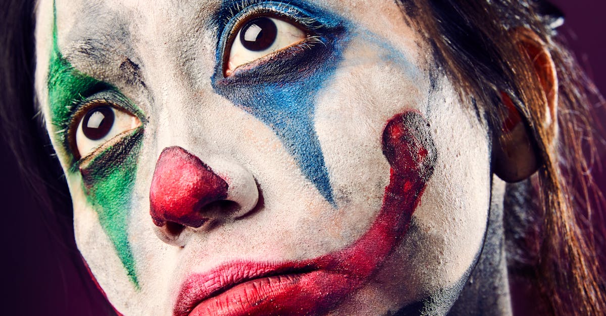 découvrez l'art de l'acting, où la passion rencontre la performance. apprenez les techniques d'interprétation, améliorez votre présence scénique et explorez le monde fascinant du théâtre et du cinéma. rejoignez-nous pour révéler votre potentiel d'acteur et vivre des émotions intenses sur scène.