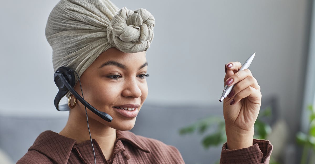 découvrez le rôle essentiel de l'assistant administratif, un professionnel clé dans la gestion des tâches administratives et organisationnelles, garantissant l'efficacité des opérations d'une entreprise.