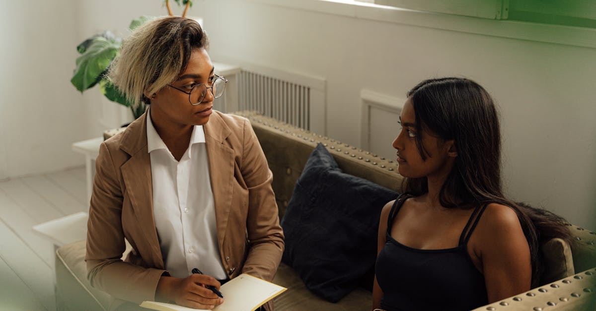 découvrez comment un conseiller éducatif peut vous aider à naviguer dans le monde de l'éducation, à choisir les meilleures options académiques et à atteindre vos objectifs d'apprentissage grâce à des conseils personnalisés et des stratégies adaptées.