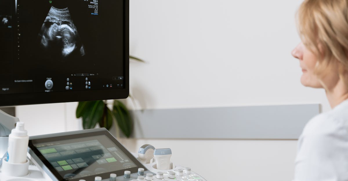 découvrez les services d'un gynécologue spécialisé pour votre santé reproductive. consultations personnalisées, dépistages réguliers et conseils adaptés pour les femmes de tous âges.