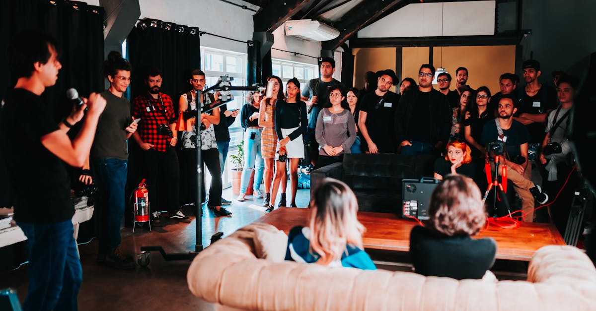 découvrez l'art du networking : établissez des connexions professionnelles significatives, développez votre réseau et boostez votre carrière grâce à des stratégies éprouvées et des conseils pratiques.