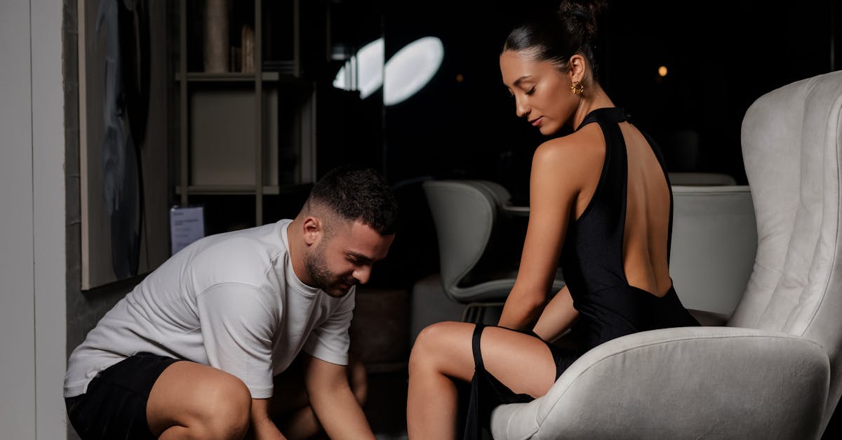 découvrez l'univers des stylistes, des professionnels de la mode qui créent des looks uniques et tendance. que ce soit pour des événements spéciaux ou le quotidien, laissez-vous inspirer par leur créativité et leur expertise en matière de style.