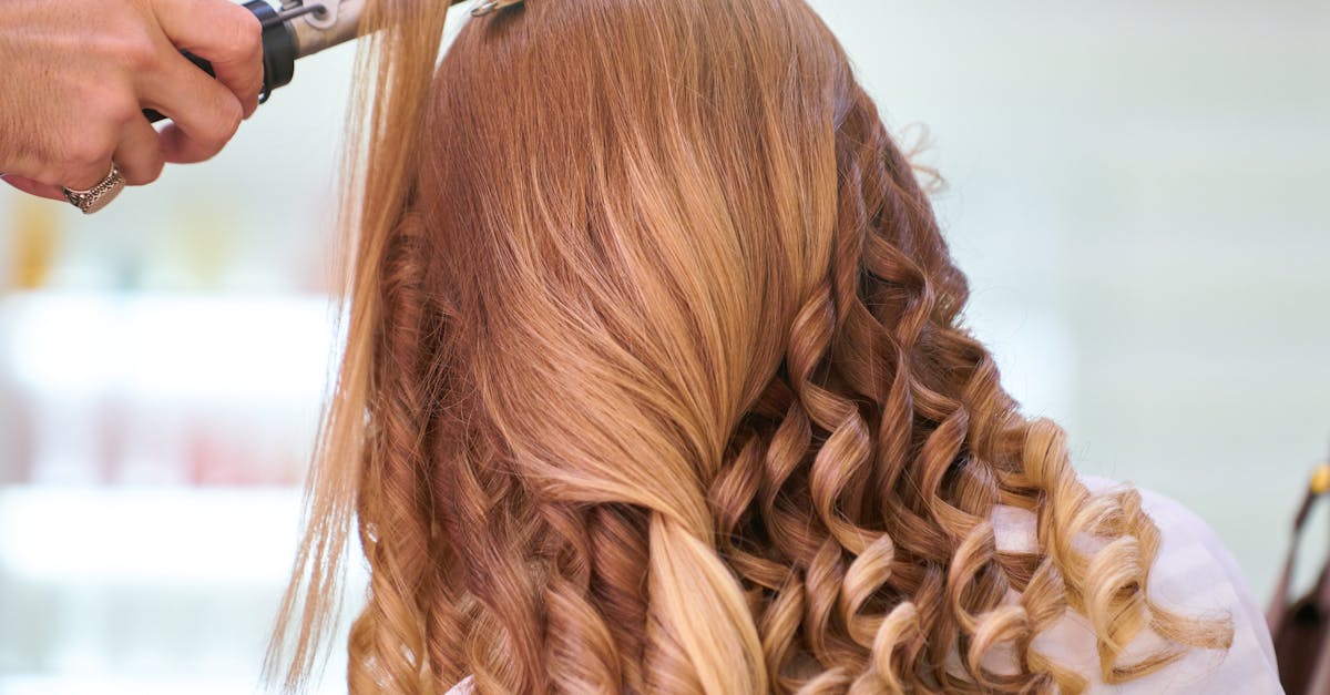 découvrez des stylistes talentueux qui transforment votre look avec créativité et expertise. trouvez le style qui vous correspond grâce à nos professionnels passionnés du monde de la mode.