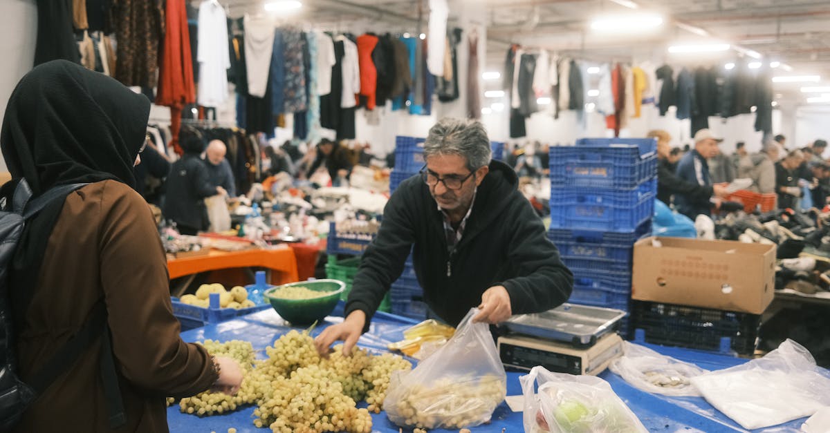 découvrez les réglementations sur le travail du dimanche en france : droits des employés, exceptions et modalités d'application. informez-vous sur les lois en vigueur et l'impact pour les travailleurs et les employeurs.