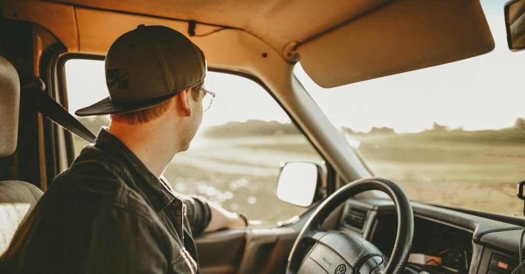découvrez le monde passionnant des conducteurs de camion, leurs défis quotidiens, les compétences requises et les opportunités de carrière. rejoignez une profession essentielle qui relie les communautés et assure le transport de marchandises à travers le pays.