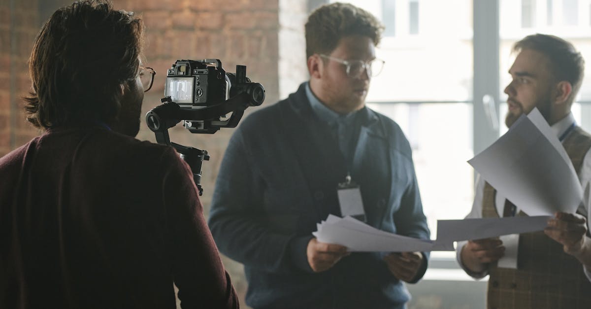 préparez-vous efficacement pour vos interviews vidéo avec nos conseils et astuces pratiques. apprenez à maîtriser votre présentation en ligne, à gérer le stress et à répondre aux questions de manière percutante pour impressionner vos recruteurs.