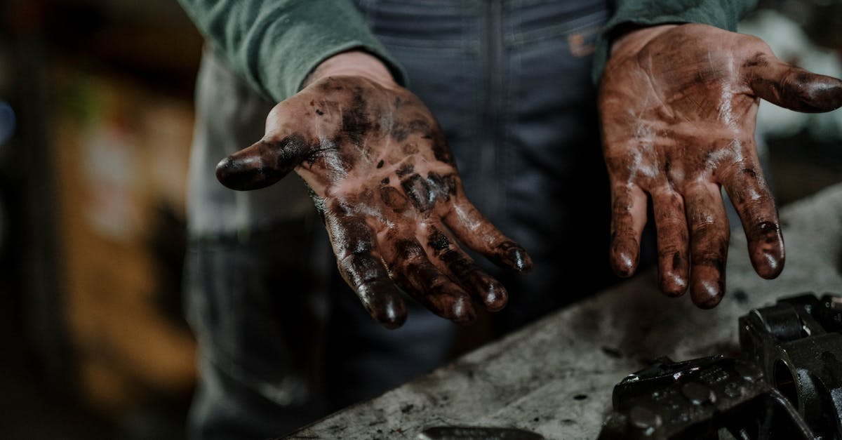 découvrez le métier de technicien automobile, un spécialiste passionné par la mécanique et la technologie des véhicules. apprenez les compétences clés requises, les formations nécessaires et les opportunités de carrière passionnantes dans l'industrie automobile.