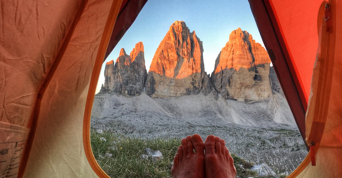 découvrez le plaisir du camping en pleine nature ! profitez d'activités en plein air, de soirées autour du feu et de moments inoubliables en famille ou entre amis. choisissez parmi une variété de sites de camping adaptés à tous les goûts, des tentes aux mobil-homes, et vivez une expérience authentique au cœur de la nature.