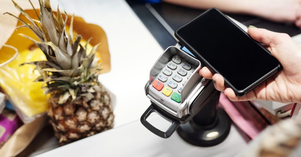 découvrez le rôle essentiel d'un caissier dans le secteur du commerce. apprenez les compétences requises, les responsabilités quotidiennes et les opportunités de carrière pour exceller dans ce métier dynamique et interactif.