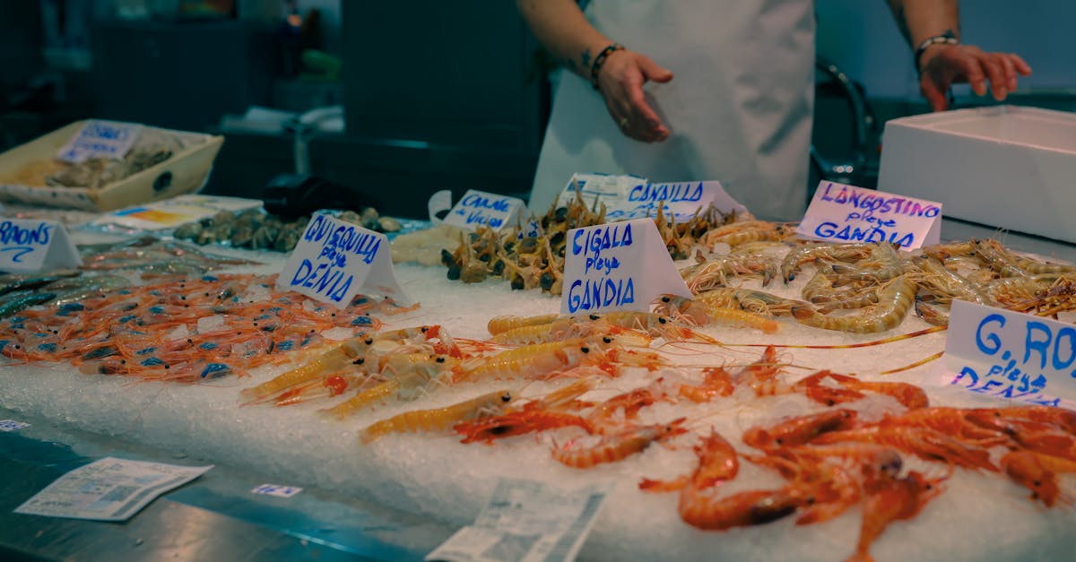 découvrez notre poissonnerie artisanale où la fraîcheur et la qualité se rencontrent. profitez d'une large sélection de poissons et fruits de mer, préparés avec soin par nos experts. une expérience gustative unique vous attend !
