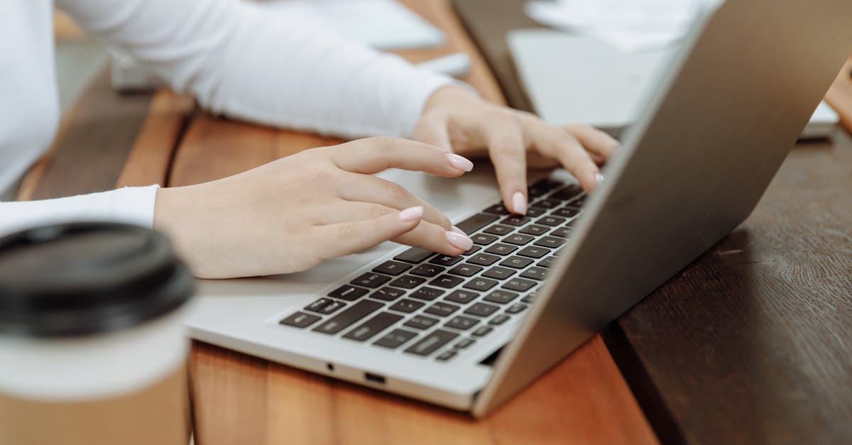 découvrez le monde du freelancing : un mode de travail flexible qui vous permet d'exploiter vos compétences tout en choisissant vos propres projets. apprenez à naviguer dans cet univers dynamique, à trouver des clients et à gérer votre temps efficacement pour maximiser vos revenus.