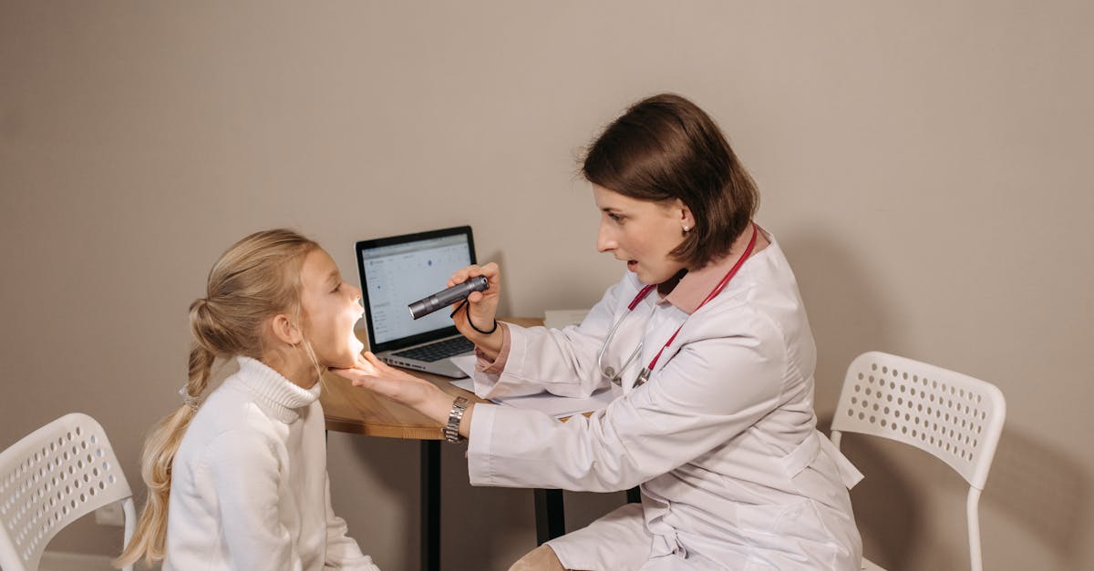 découvrez notre pédiatre spécialisé dans le soin et le suivi de la santé des enfants. bénéficiez de conseils personnalisés pour le développement de votre enfant, des vaccinations aux conseils nutritionnels. votre partenaire de confiance pour le bien-être de votre famille.