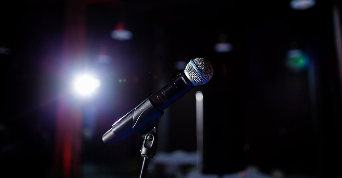 découvrez l'art de la prise de parole en public et améliorez vos compétences en communication. apprenez à captiver votre auditoire, à gérer le stress et à transmettre vos idées avec confiance. rejoignez-nous pour des conseils pratiques et des techniques éprouvées.