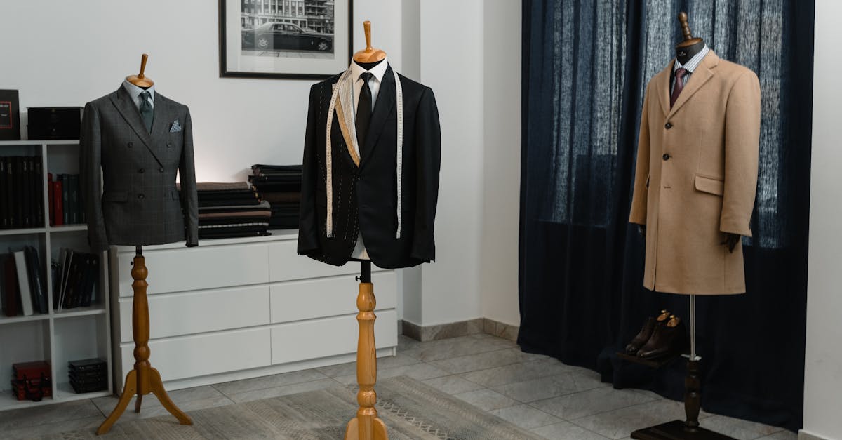 découvrez l'art du tailoring, l'alliance parfaite entre tradition et modernité. apprenez à personnaliser vos vêtements pour un style unique et impeccable. explorez les techniques, les conseils de professionnels et transformez votre garde-robe avec des pièces sur mesure qui reflètent votre personnalité.