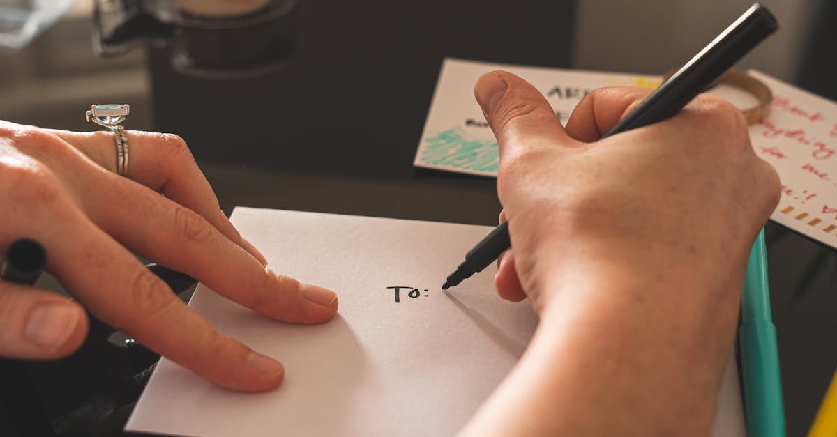 découvrez comment effectuer facilement un changement d'adresse en quelques étapes simples. suivez nos conseils pour mettre à jour vos informations auprès des organismes et services essentiels.