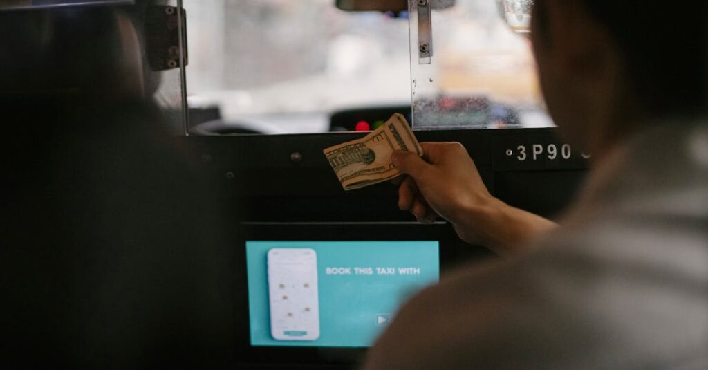 découvrez nos solutions sécurisées de transport de fonds adaptées aux entreprises. garantissez la protection de votre argent avec notre service de cash transport fiable et efficace.