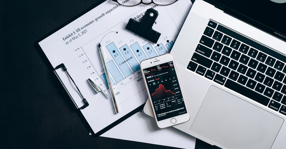 découvrez le métier de data analyst : rôle, compétences clés, outils utilisés et perspectives d'évolution pour transformer les données en informations stratégiques au service de la prise de décision.