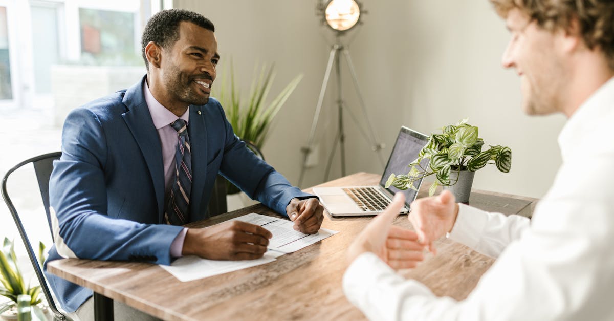 trouvez un agent d'assurance qualifié pour vous aider à choisir la meilleure couverture selon vos besoins et votre budget. profitez de conseils personnalisés et d'offres adaptées pour assurer votre tranquillité d'esprit.