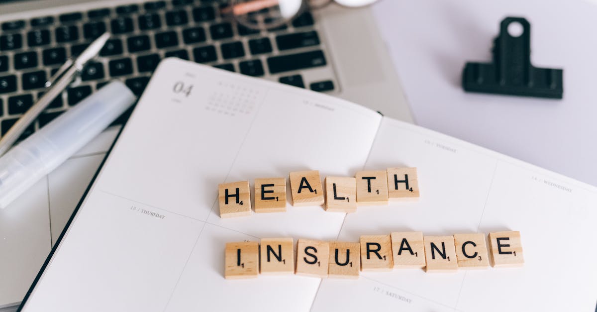 découvrez tout ce qu'il faut savoir sur l'assurance santé obligatoire en entreprise : fonctionnement, obligations légales et avantages pour les salariés et les employeurs.