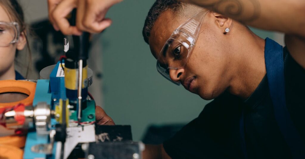 La profession de serrurier-métallier : un art alliant métaux et sécurité découvrez l'univers de l'usinage et du travail des métaux, où techniques de découpe, formage et assemblage se conjuguent pour créer des pièces de précision. explorez les innovations, les outils et les compétences nécessaires pour exceller dans ce secteur dynamique.