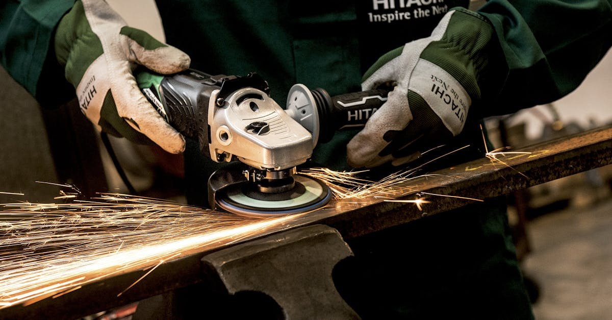 découvrez l'univers de la métallurgie : techniques, outils et innovations pour transformer le métal en œuvres d'art ou en pièces industrielles. plongez dans le monde du travail des métaux et améliorez vos compétences en metalworking.