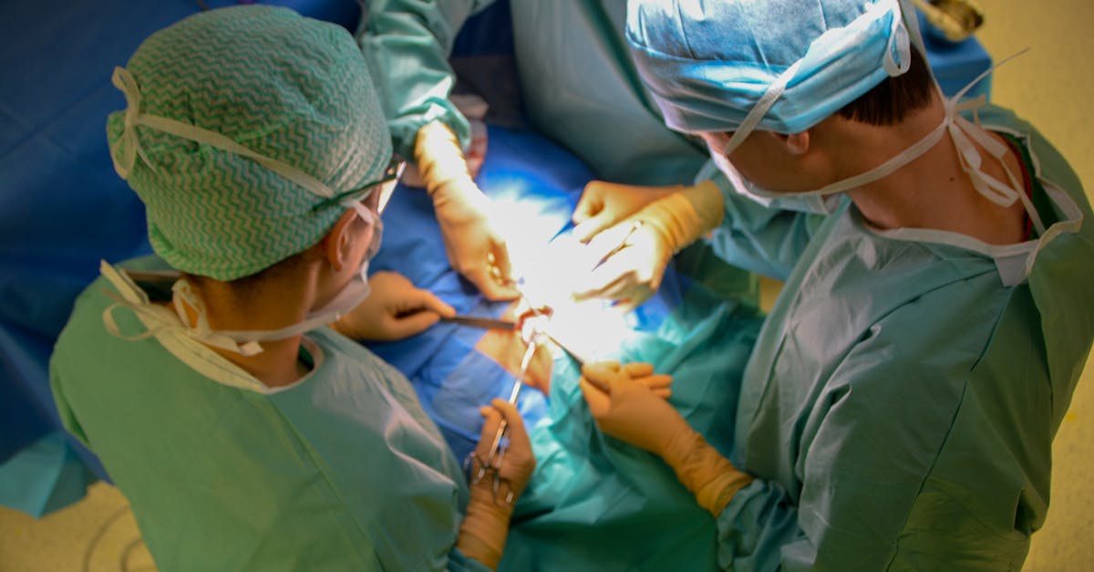 découvrez la médecine du travail, une spécialité dédiée à la santé des travailleurs. apprenez comment les professionnels de la santé évaluent et préservent le bien-être physique et mental sur le lieu de travail.