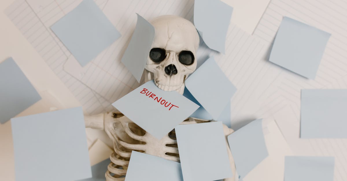 découvrez la signification de 'workload', son importance dans le monde professionnel, et comment bien gérer la charge de travail pour améliorer la productivité et le bien-être au travail.