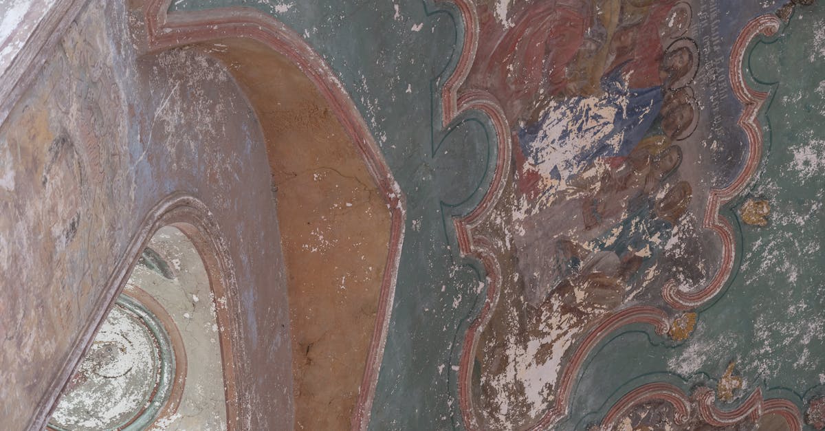 découvrez l'art de la restauration : techniques, conseils et actualités pour préserver et redonner vie aux œuvres d'art abîmées ou anciennes.