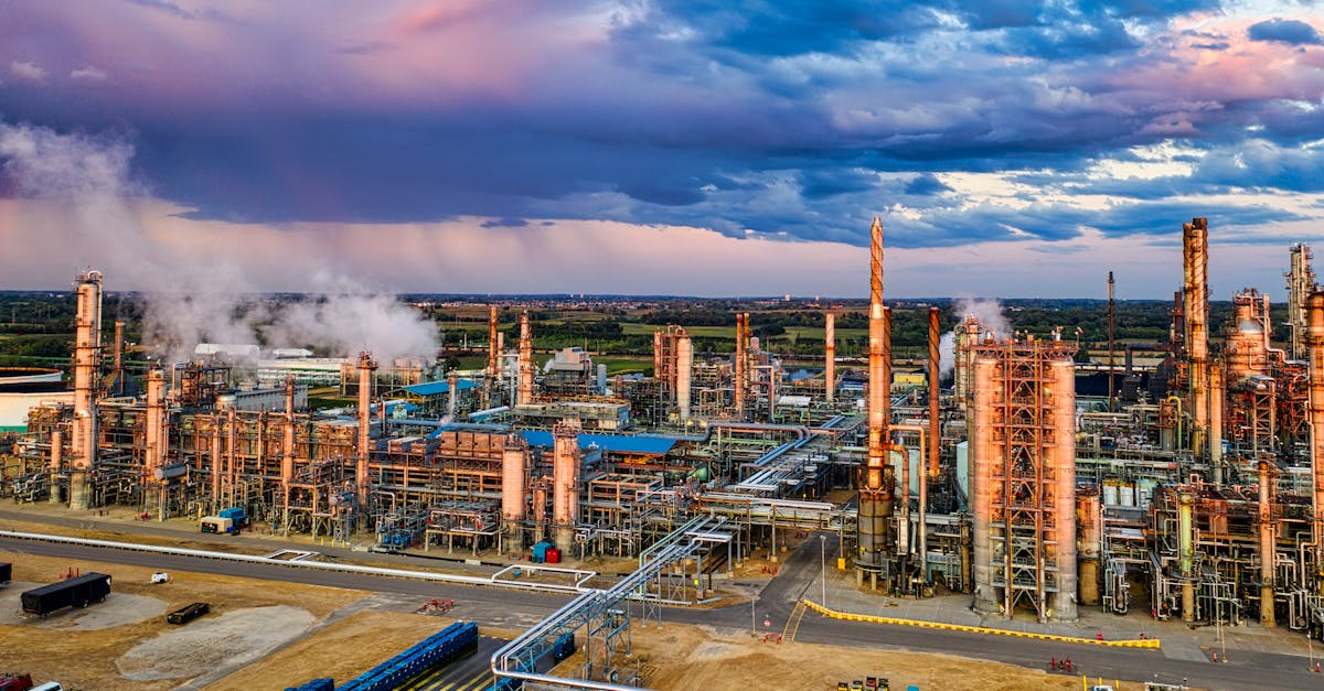 découvrez le métier d'ingénieur chimiste : formation, missions, compétences clés et perspectives de carrière dans le secteur de la chimie et de l'industrie.