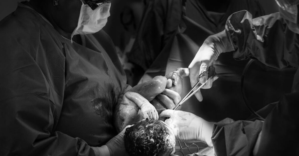 découvrez le rôle clé des médecins urgentistes : prise en charge rapide des situations d'urgence, médecine polyvalente et interventions vitales pour sauver des vies à l'hôpital.