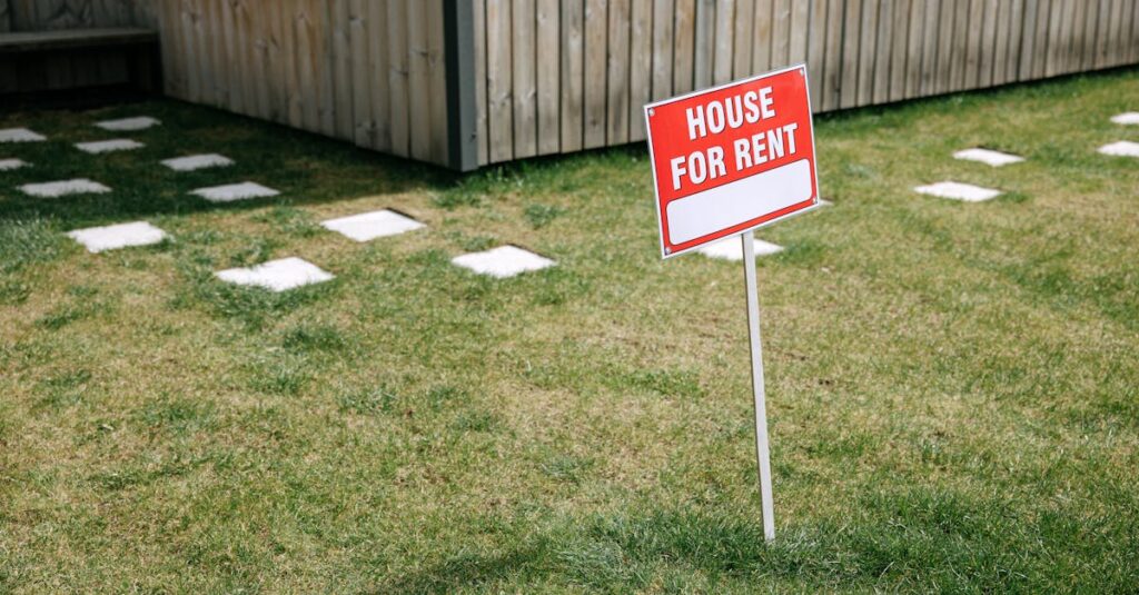 découvrez tout ce qu’il faut savoir sur la durée de location d’un logement meublé : règles, flexibilité du bail, avantages pour locataires et propriétaires, et conseils pour bien choisir la durée adaptée à vos besoins.
