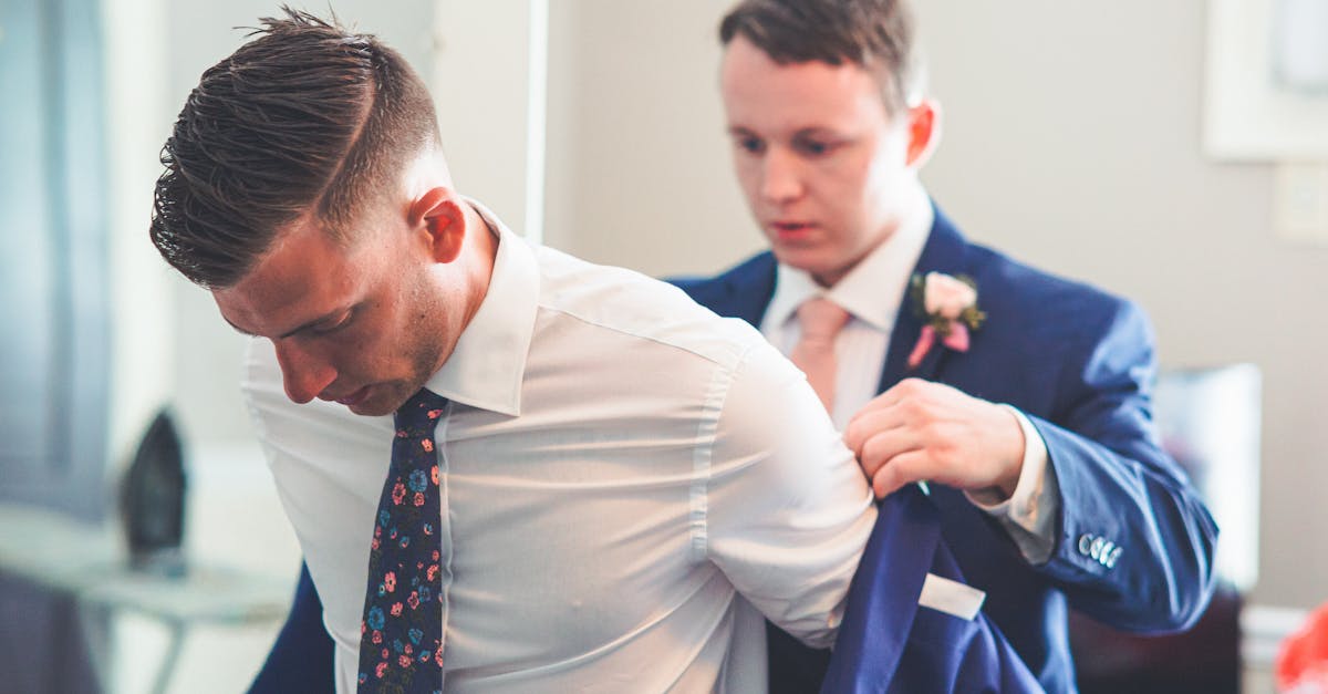 découvrez le métier de groom, son rôle au sein des hôtels et ses principales missions pour offrir un accueil et un service irréprochables aux clients durant leur séjour.