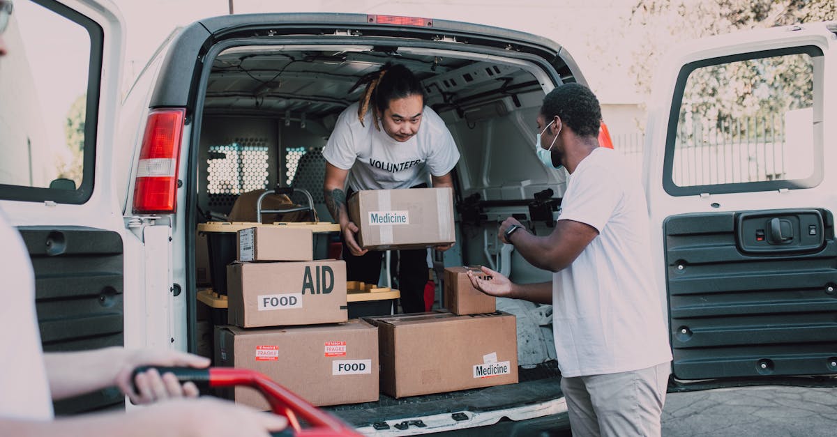 découvrez le rôle clé de l'action humanitaire, ses missions, ses principes et son impact dans l’aide aux populations vulnérables à travers le monde.