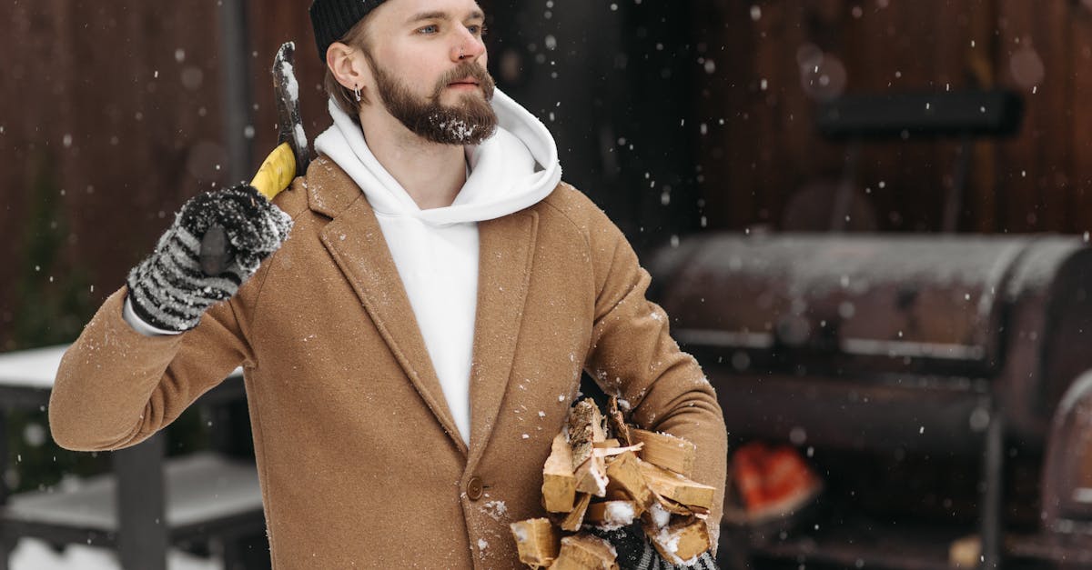 découvrez le métier de lumberjack : histoire, outils, techniques de bûcheronnage et mode de vie de ces travailleurs de la forêt, véritables héros de la nature.